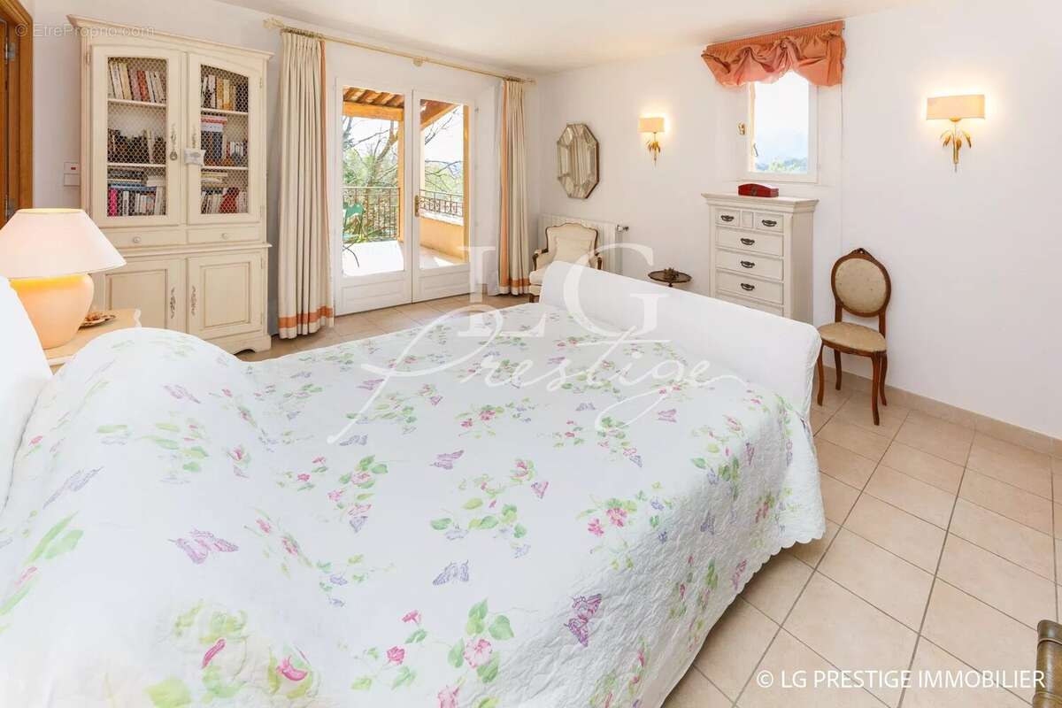 Maison à FAYENCE