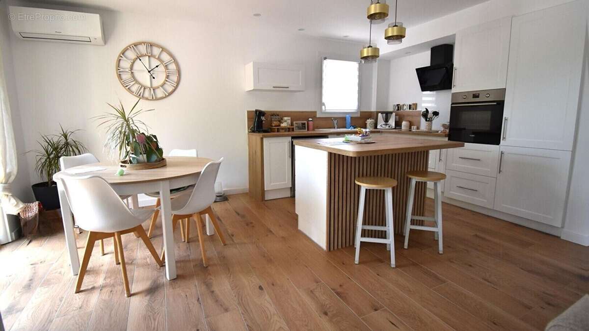 Appartement à SAINT-RAPHAEL