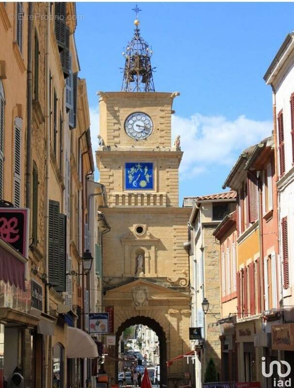 Photo 1 - Commerce à SALON-DE-PROVENCE