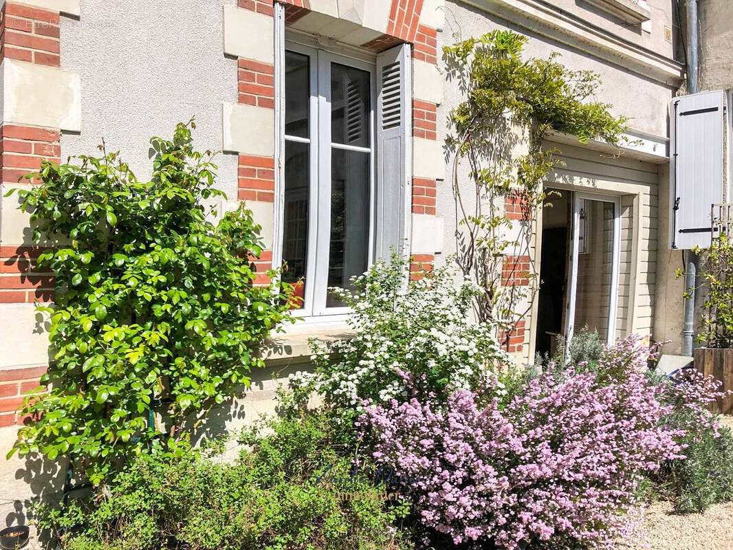 Maison à ROCHECORBON