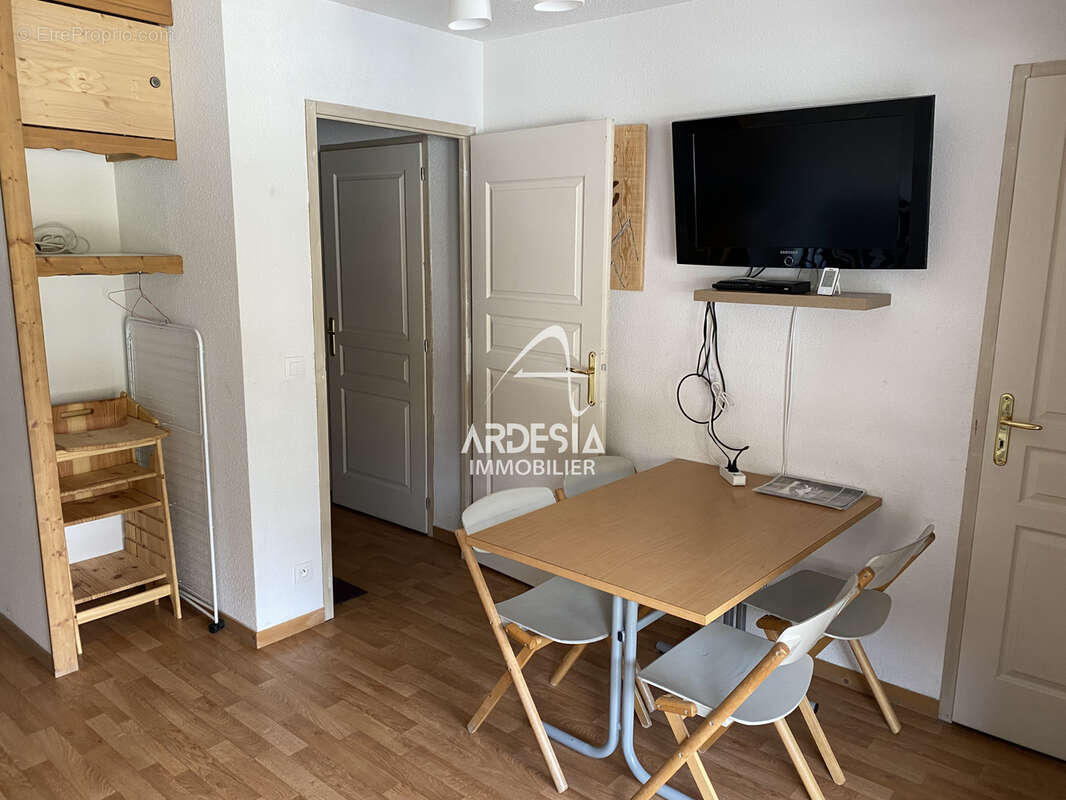 Appartement à AVRIEUX