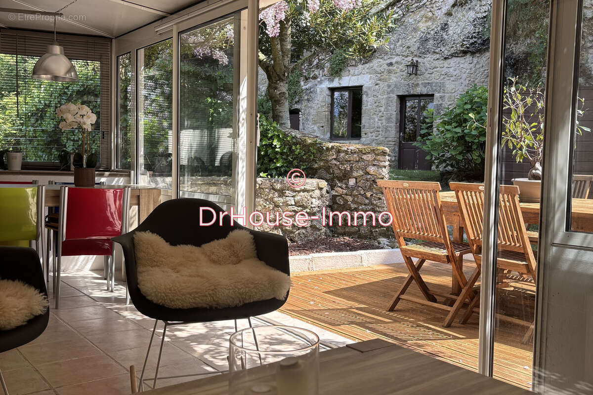 Maison à MONTLOUIS-SUR-LOIRE