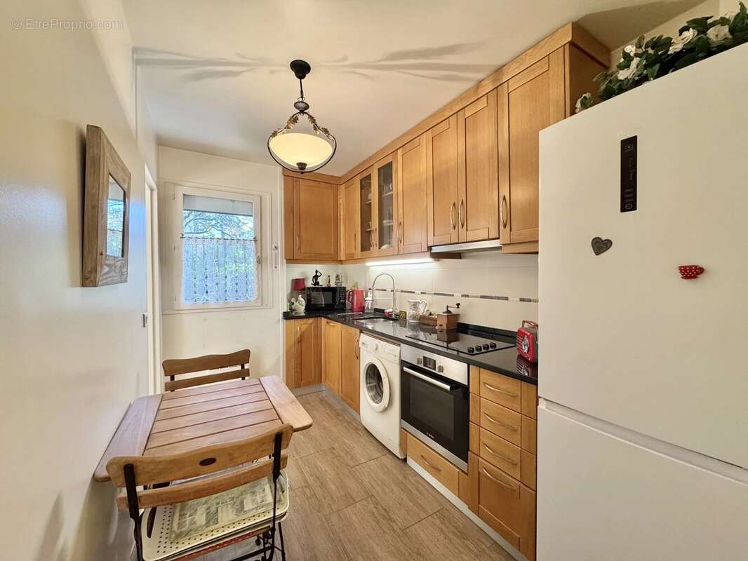 Appartement à VERRIERES-LE-BUISSON