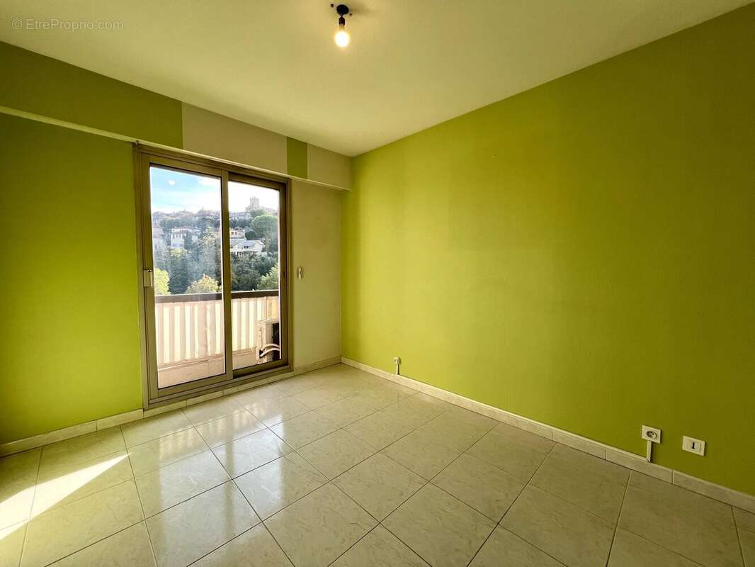 Appartement à VENCE