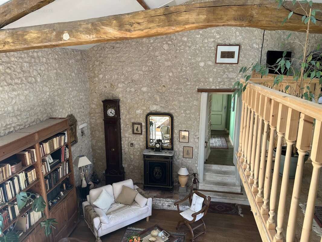 Maison à BOUTEILLES-SAINT-SEBASTIEN