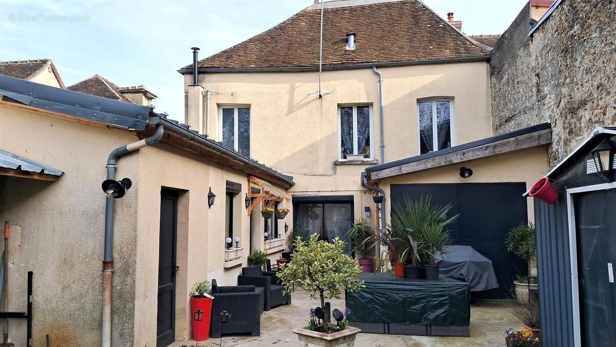 Maison à SENONCHES