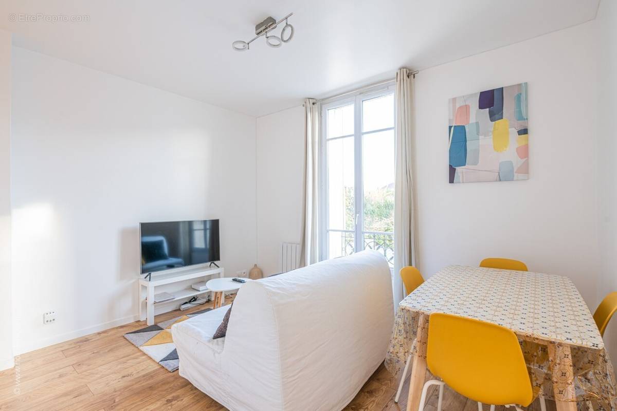 Appartement à SURESNES