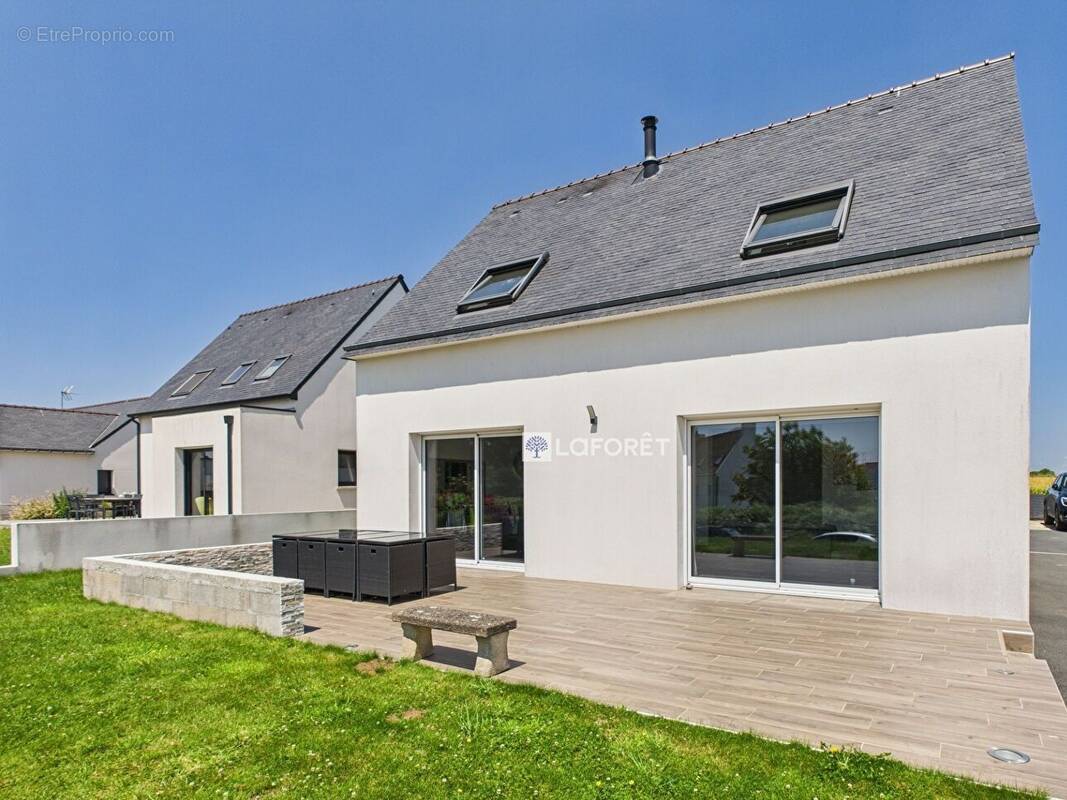 Maison à PLONEOUR-LANVERN