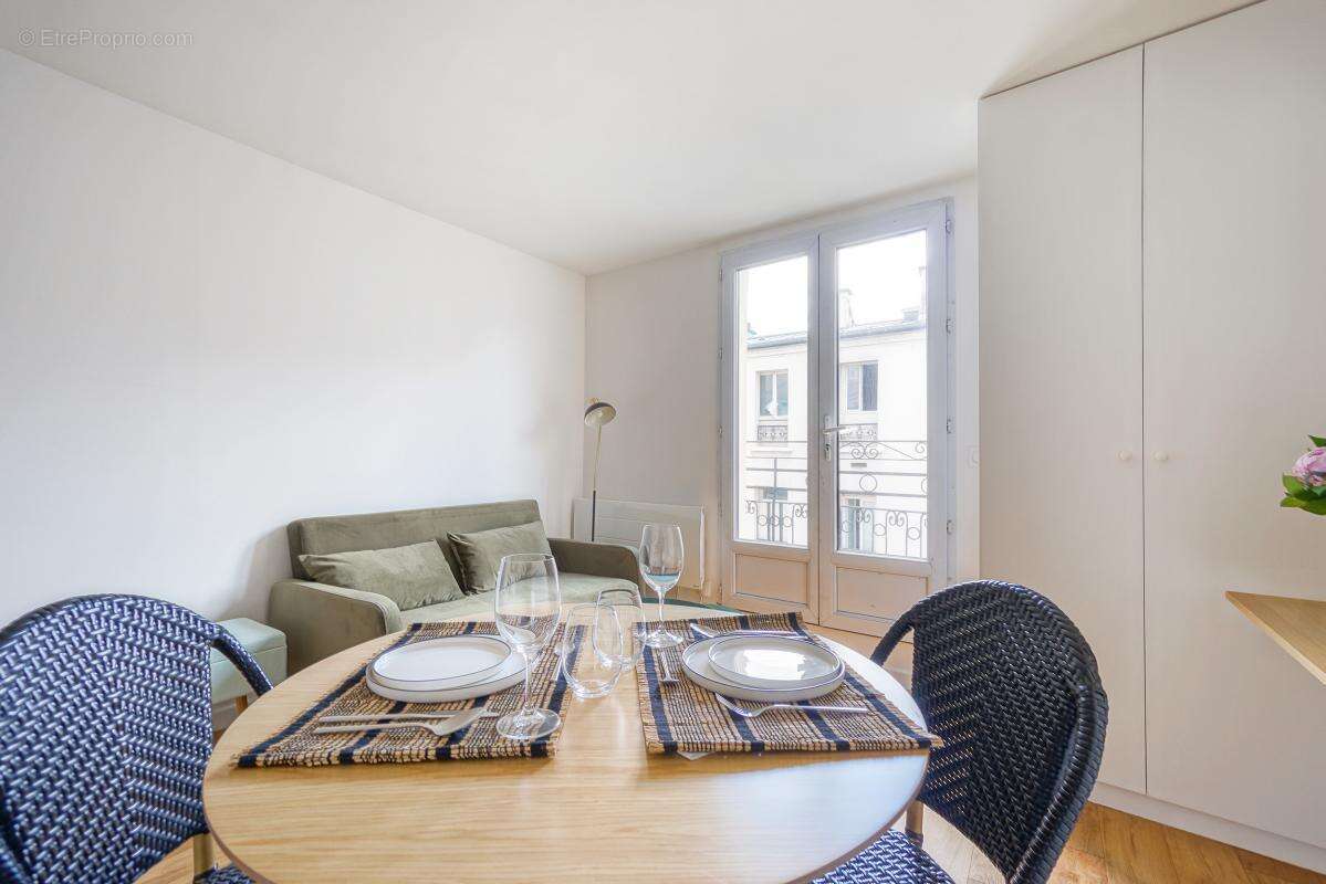Appartement à PARIS-18E