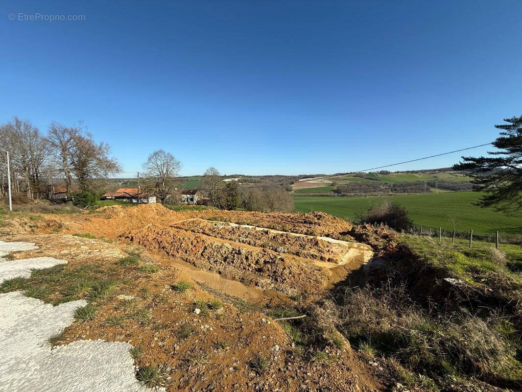 Terrain à COURSAC