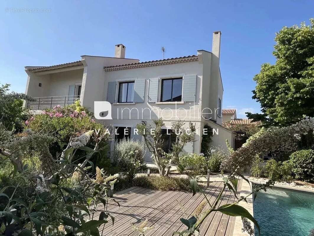 Maison à MAUSSANE-LES-ALPILLES