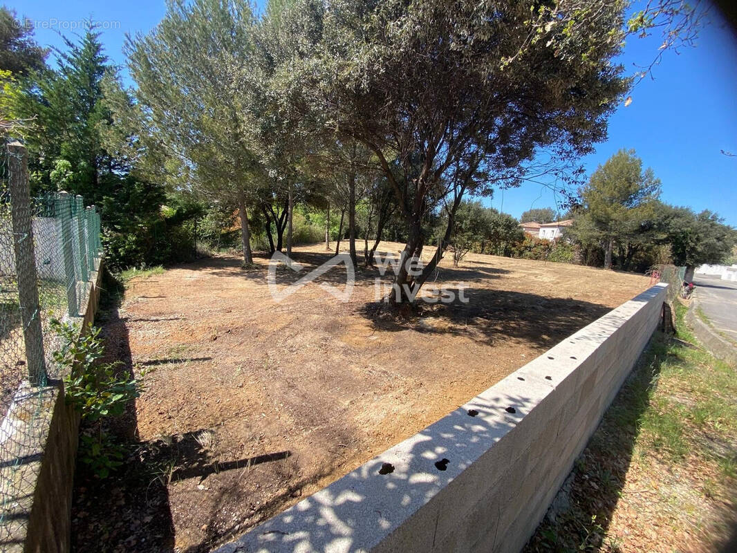 Terrain à PRADES-LE-LEZ