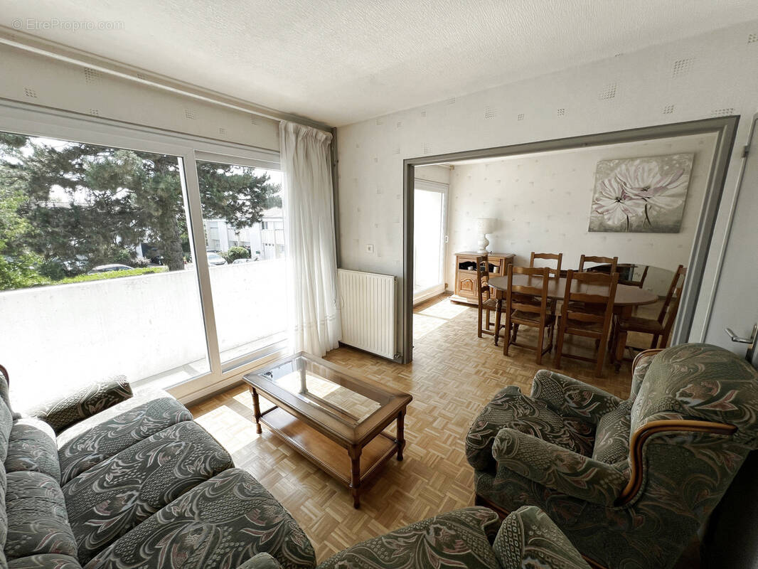 Maison à LOUVRES