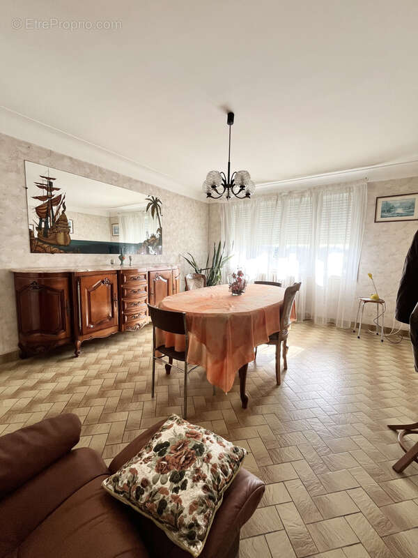 Maison à MAULEVRIER