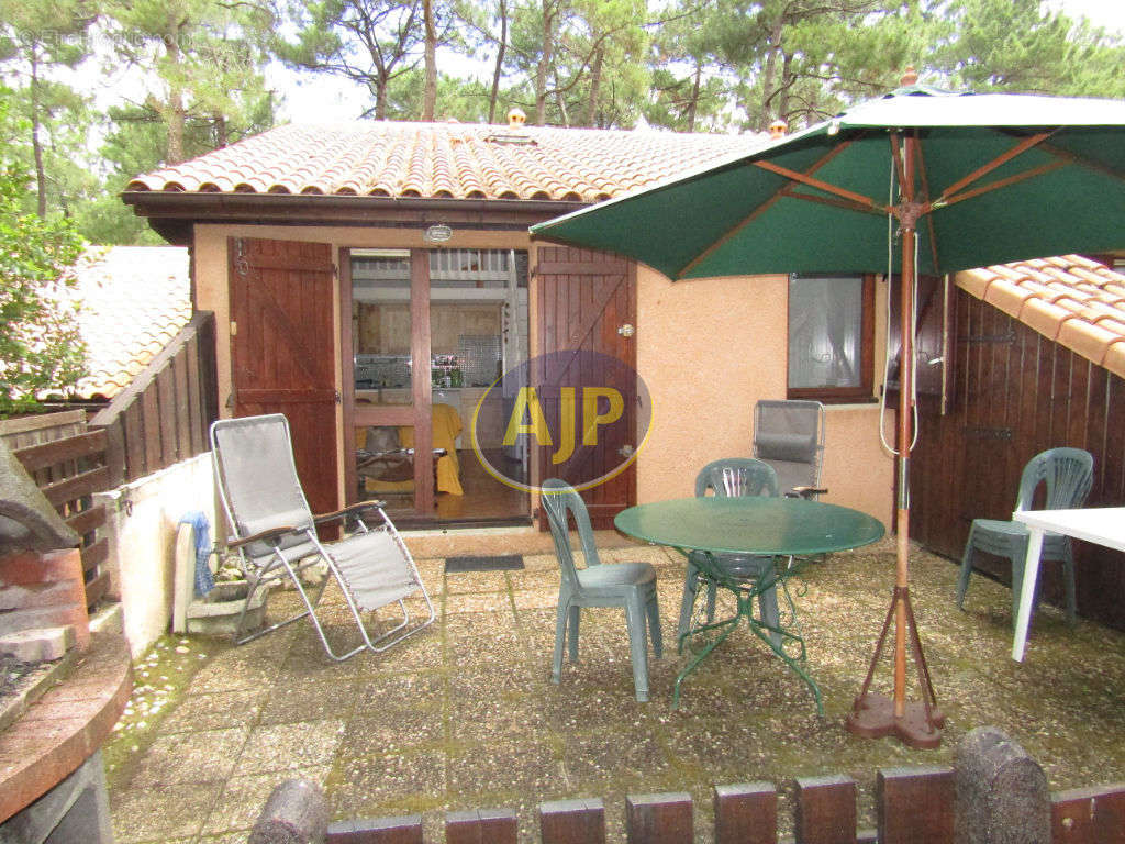 Maison à LACANAU