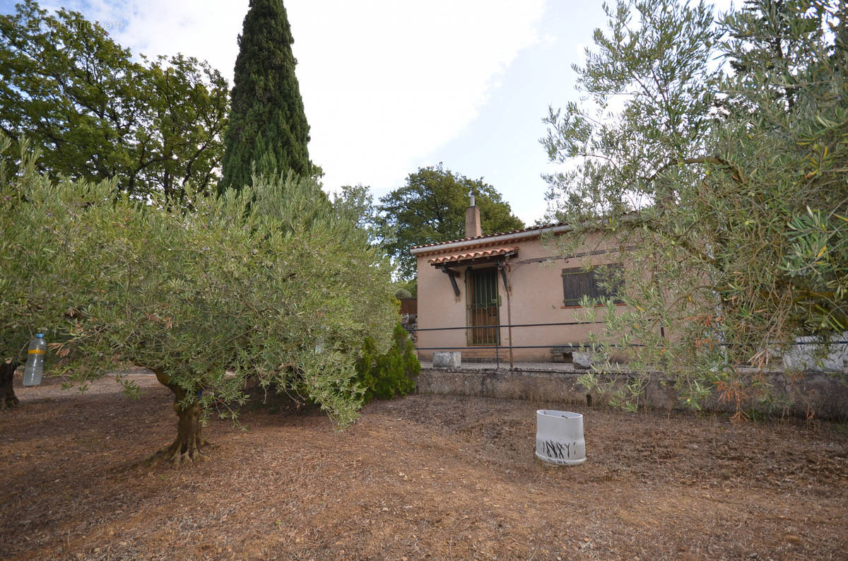Maison à AUPS