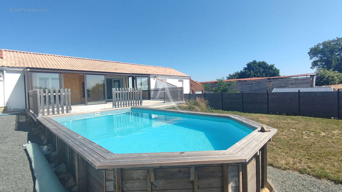 Maison à LE POIRE-SUR-VIE