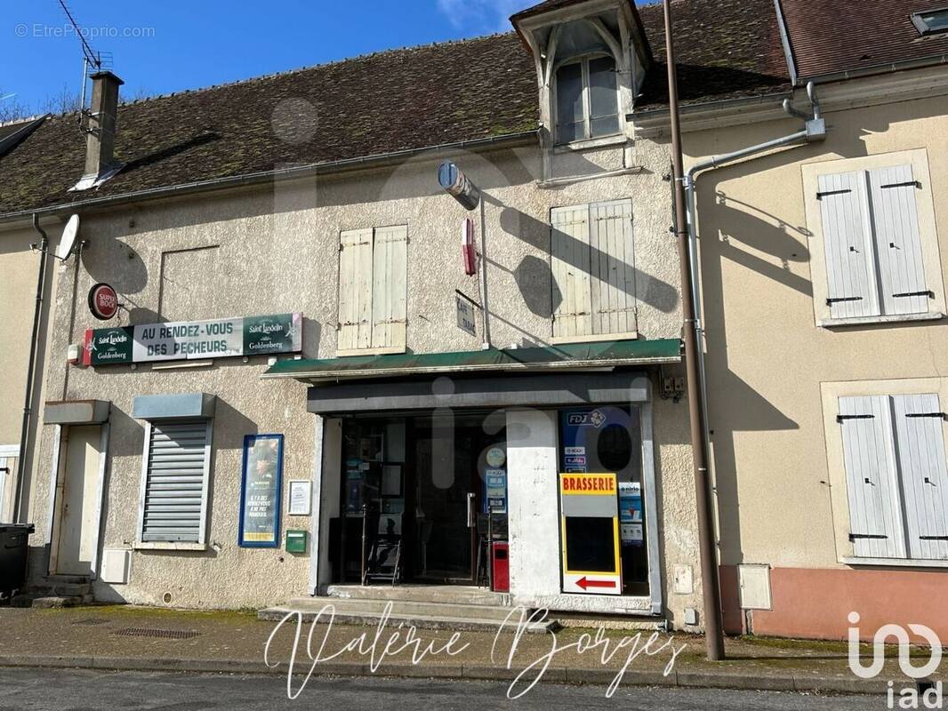 Photo 1 - Commerce à POMMEUSE