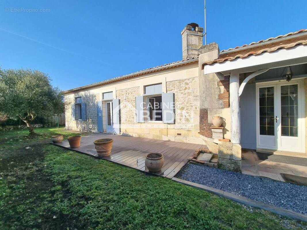 Maison à CASTRES-GIRONDE