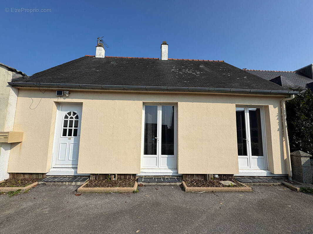 Maison à PLUGUFFAN