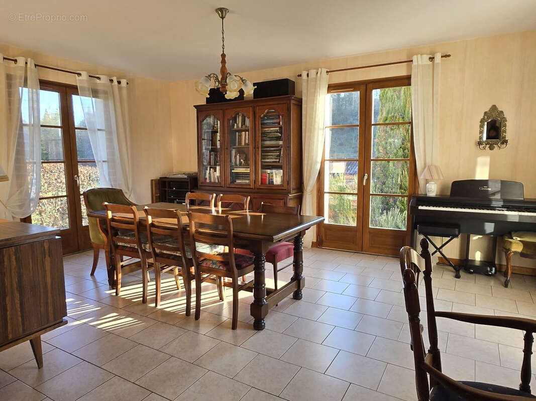 Maison à ISSAC