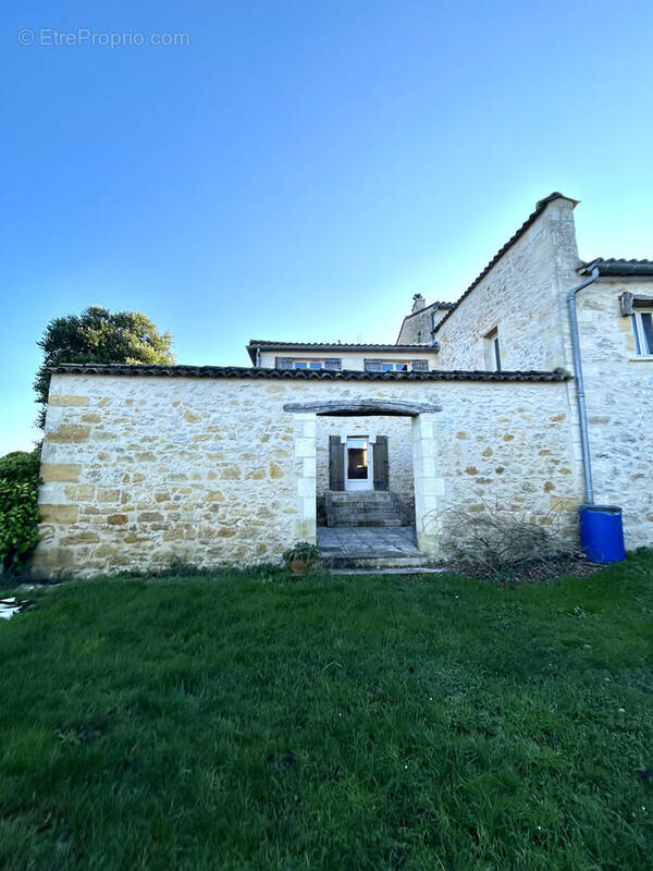 Maison à BRANNE
