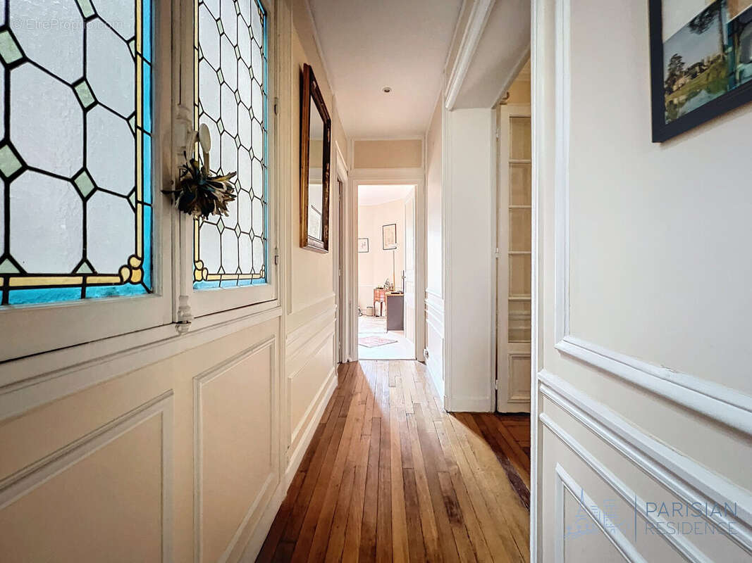 Appartement à PARIS-15E