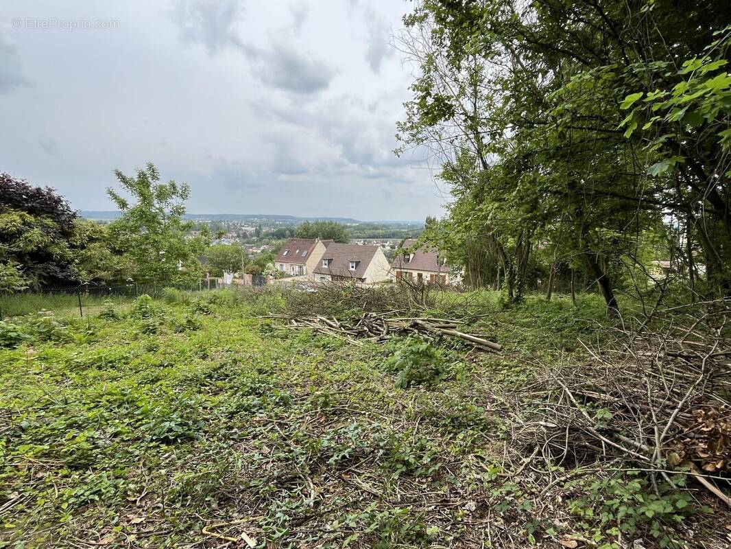 Terrain à JANVILLE
