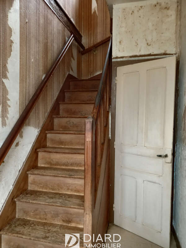 Maison à LECOUSSE