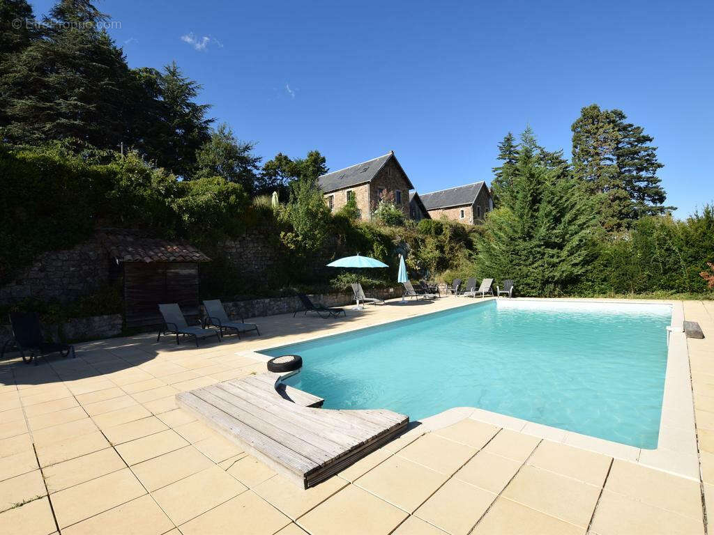Maison à SAINT-AGREVE