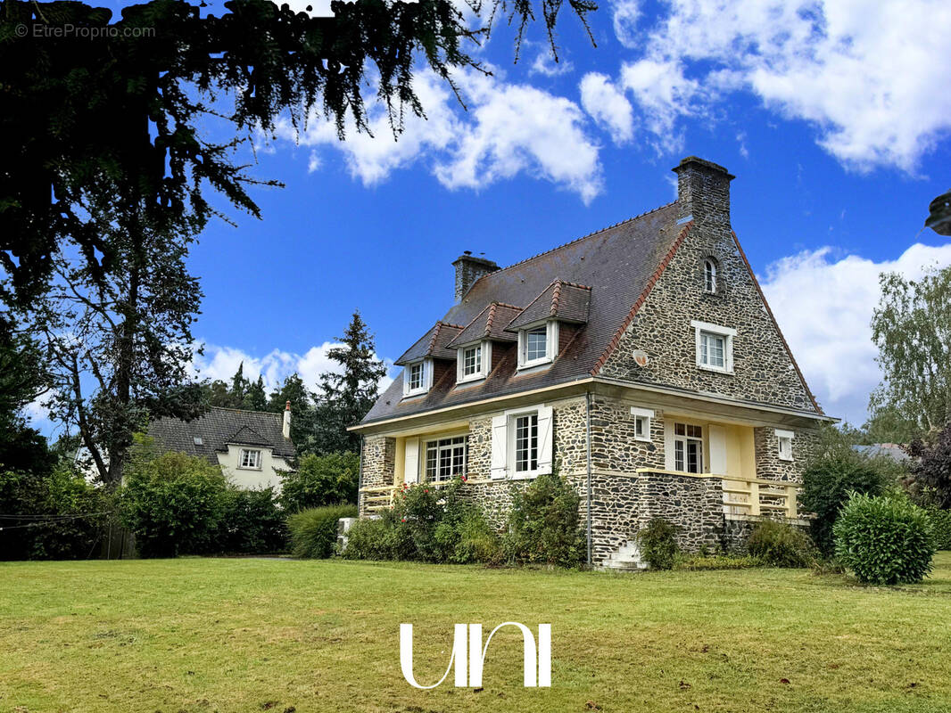 Maison à PONT-D&#039;OUILLY