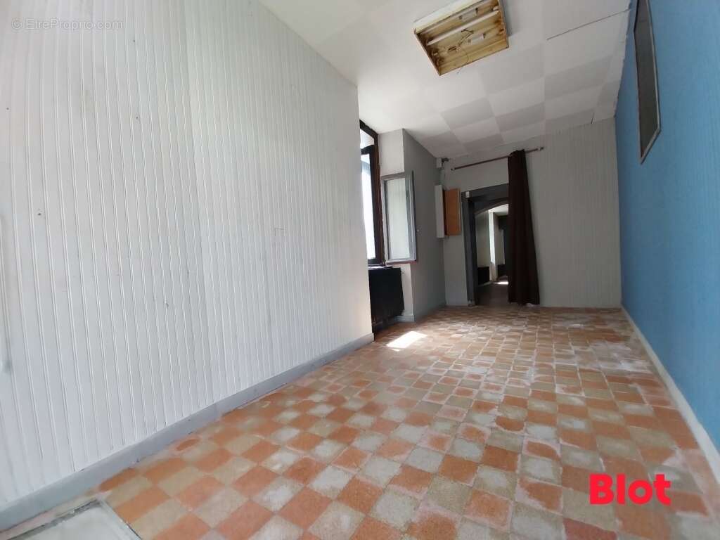 Maison à LE PERTRE