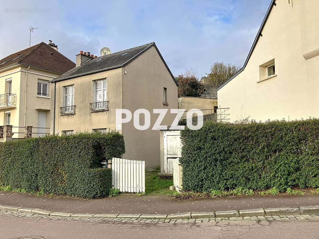 Maison à TORIGNI-SUR-VIRE