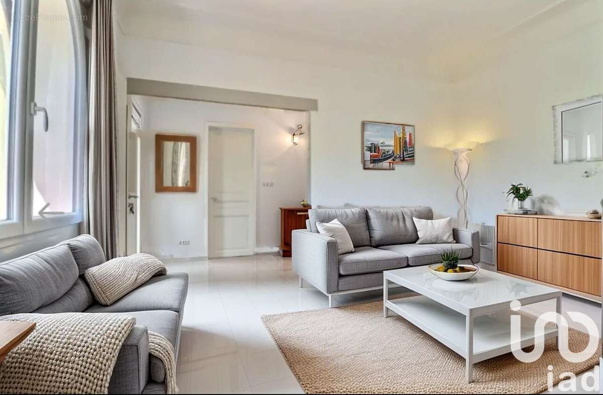Photo 2 - Maison à MARSEILLE-13E