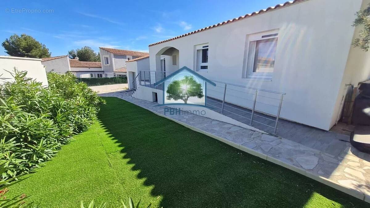 Maison à ROGNAC
