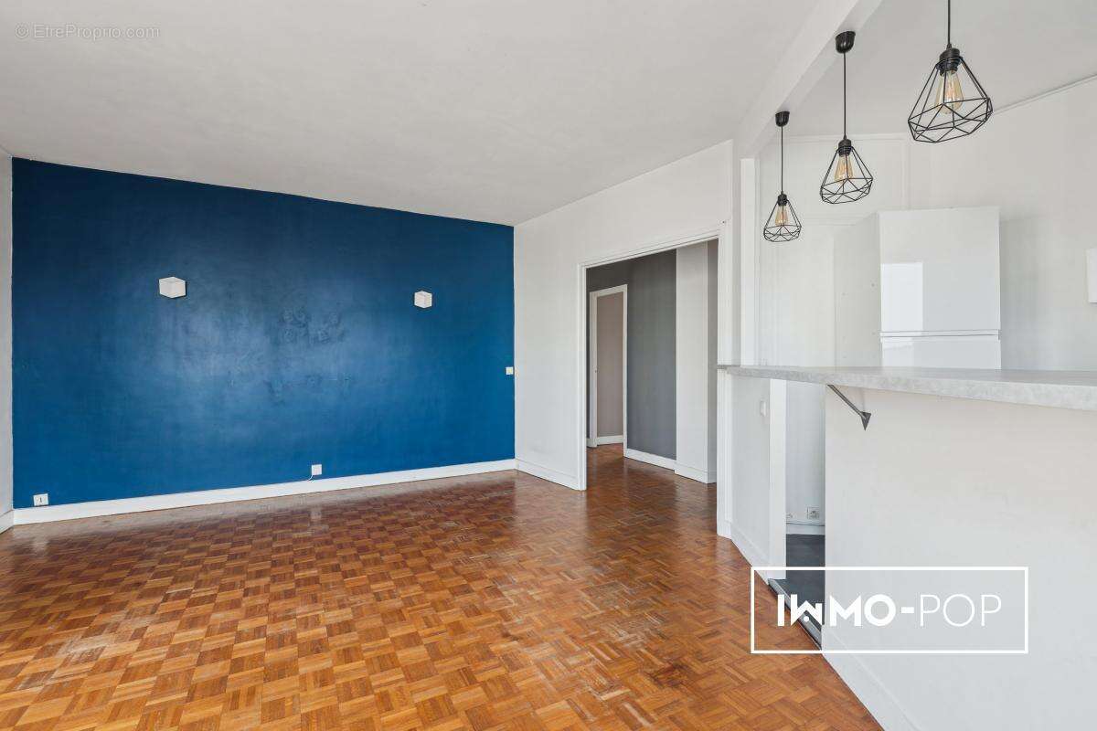 Appartement à SURESNES