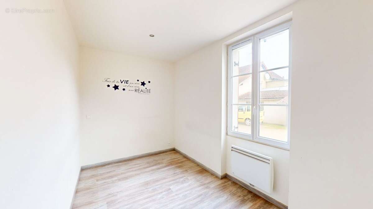 Appartement à CORBEIL-ESSONNES