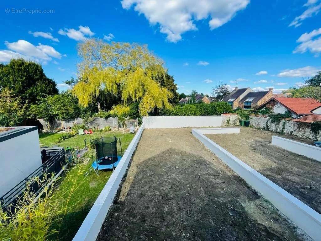 Appartement à SAINT-NOM-LA-BRETECHE