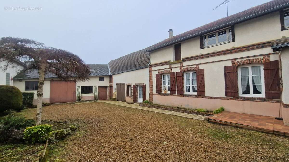 Maison à MAINTENON