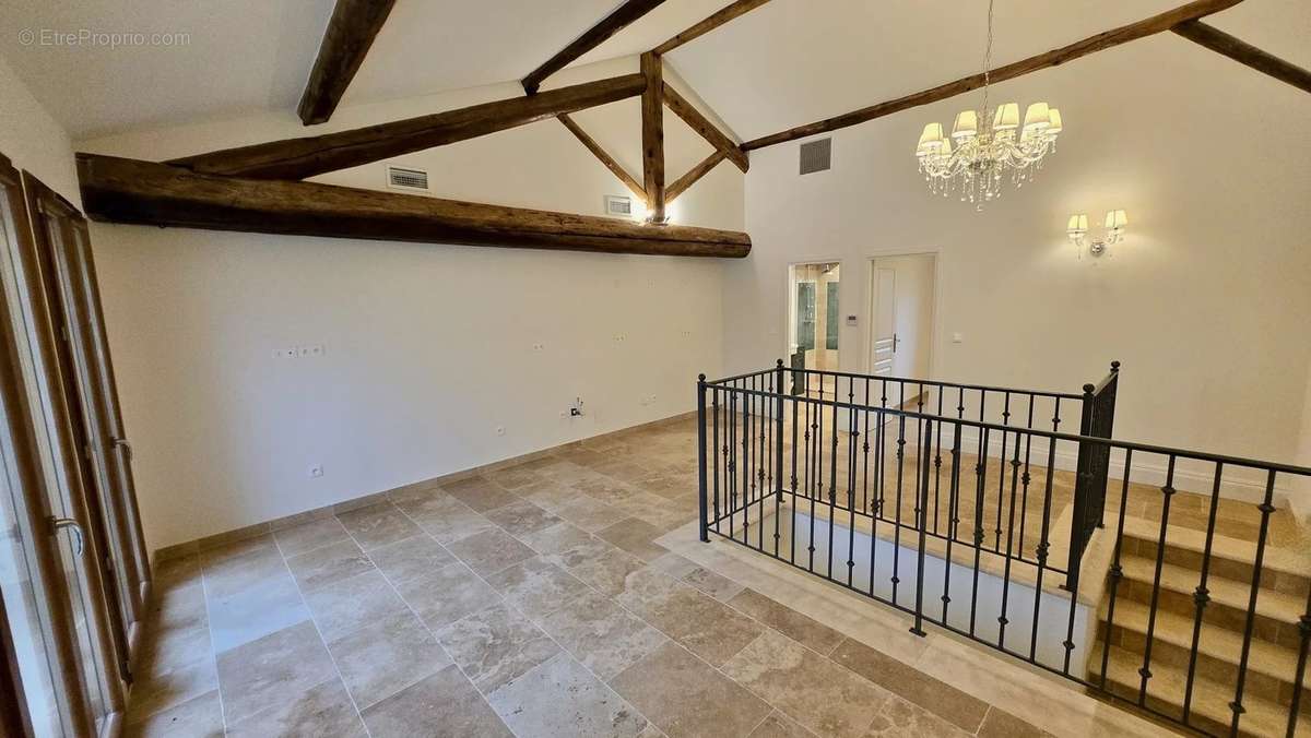 Maison à SAINT-GENIES-DE-FONTEDIT
