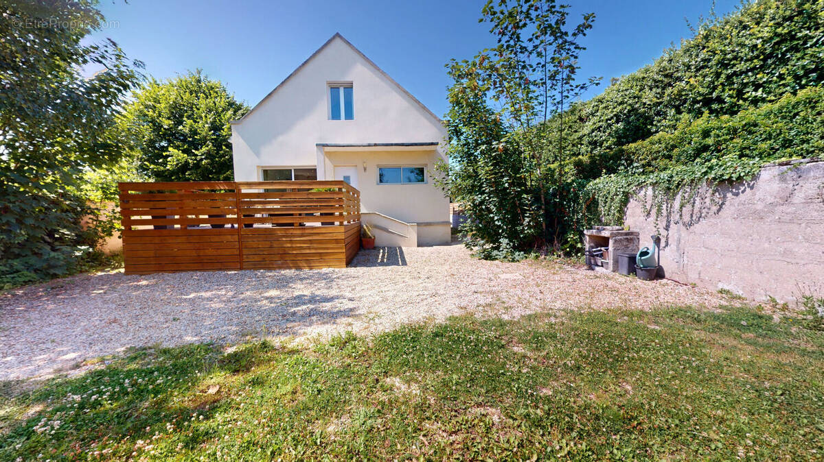 Maison à BENOUVILLE