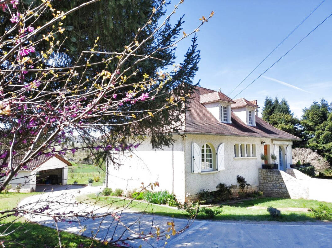 Maison à SAINT-CERE