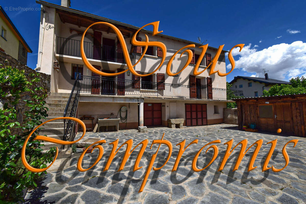 Maison à OSSEJA