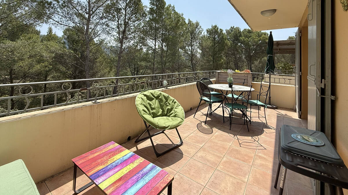 Appartement à SAUMANE-DE-VAUCLUSE