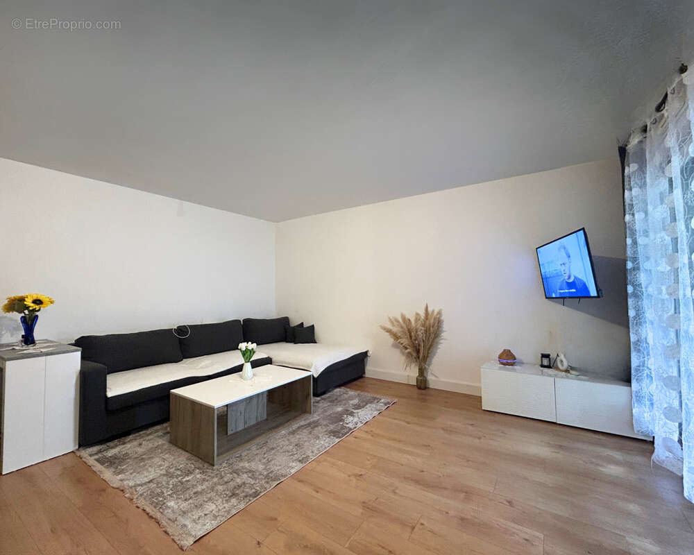 Appartement à AMBARES-ET-LAGRAVE