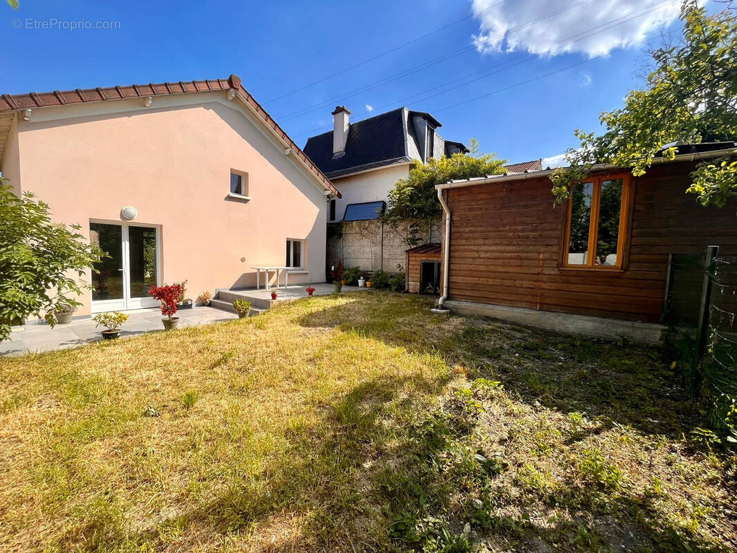 Maison à VILLEMOMBLE