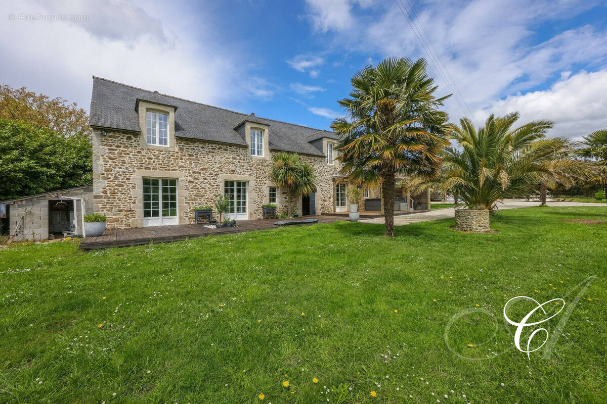 Maison à PLESSIX-BALISSON