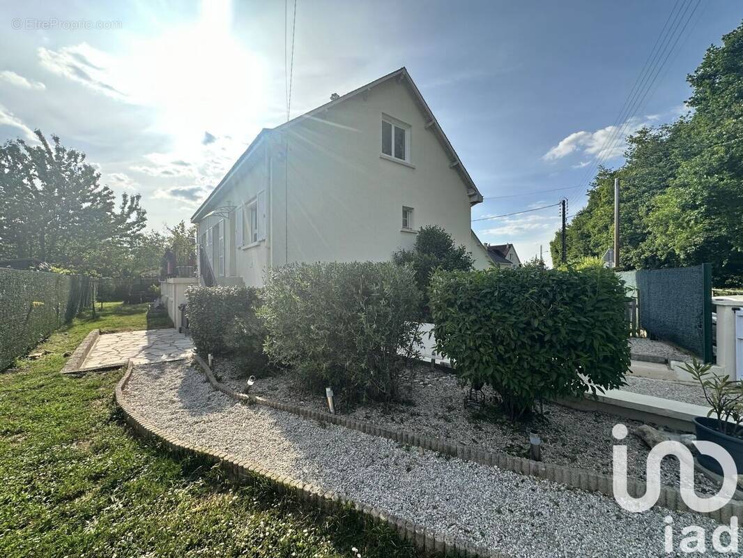 Photo 1 - Maison à NOTRE-DAME-D&#039;OE