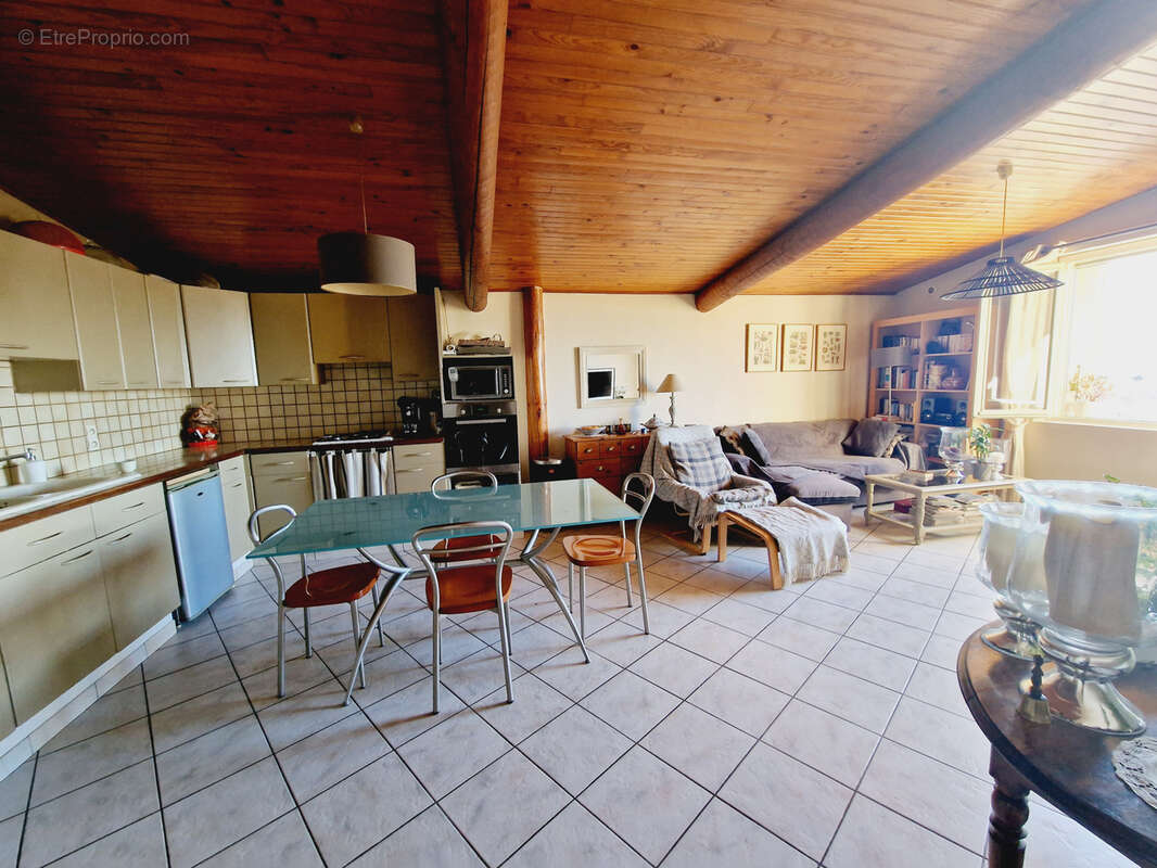 Maison à DIEULEFIT