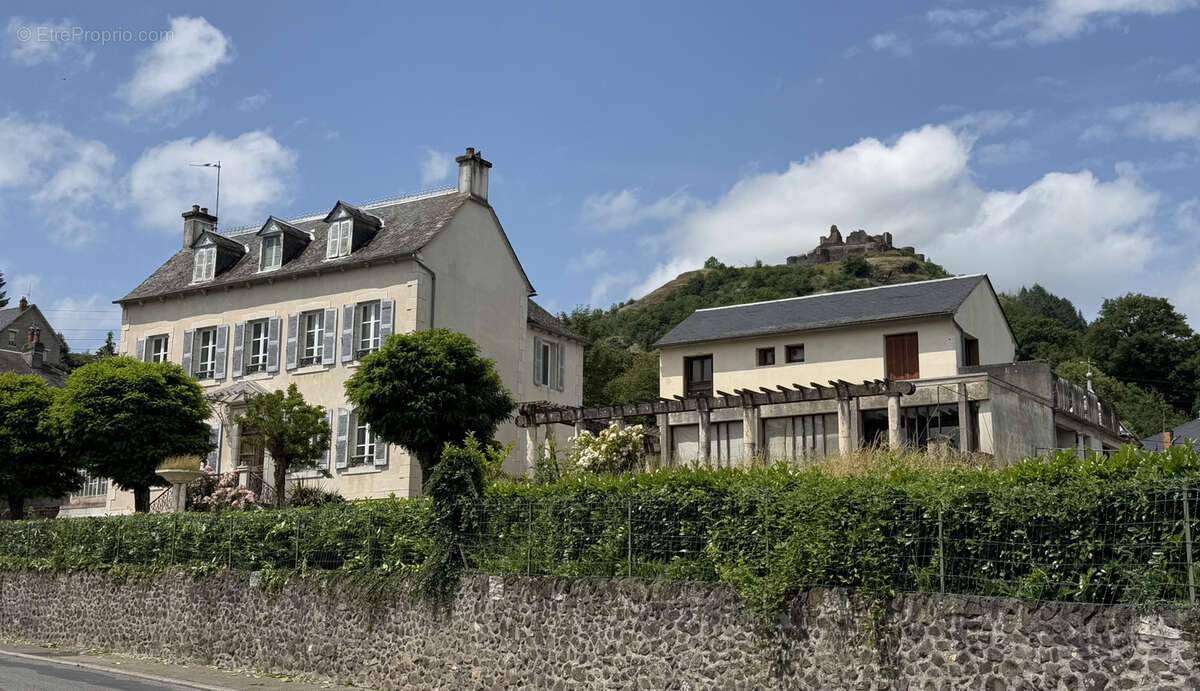Maison à ESPALION